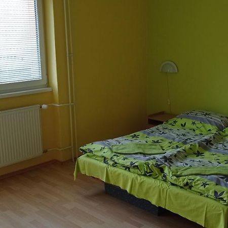 Salatin Hotel Rózsahegy Kültér fotó